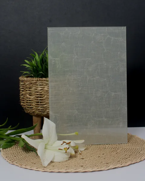 Omalia, fabric glass by arg